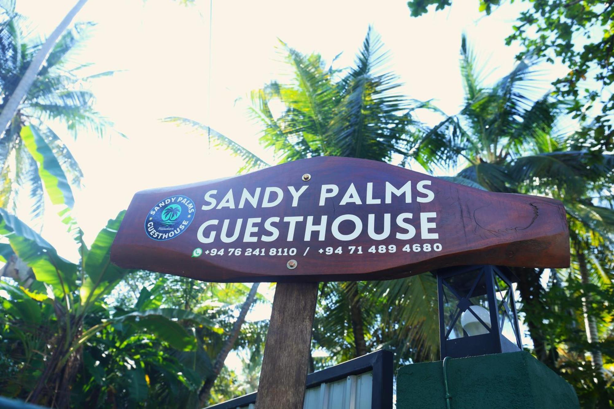 Sandy Palms Guesthouse Хіккадува Екстер'єр фото