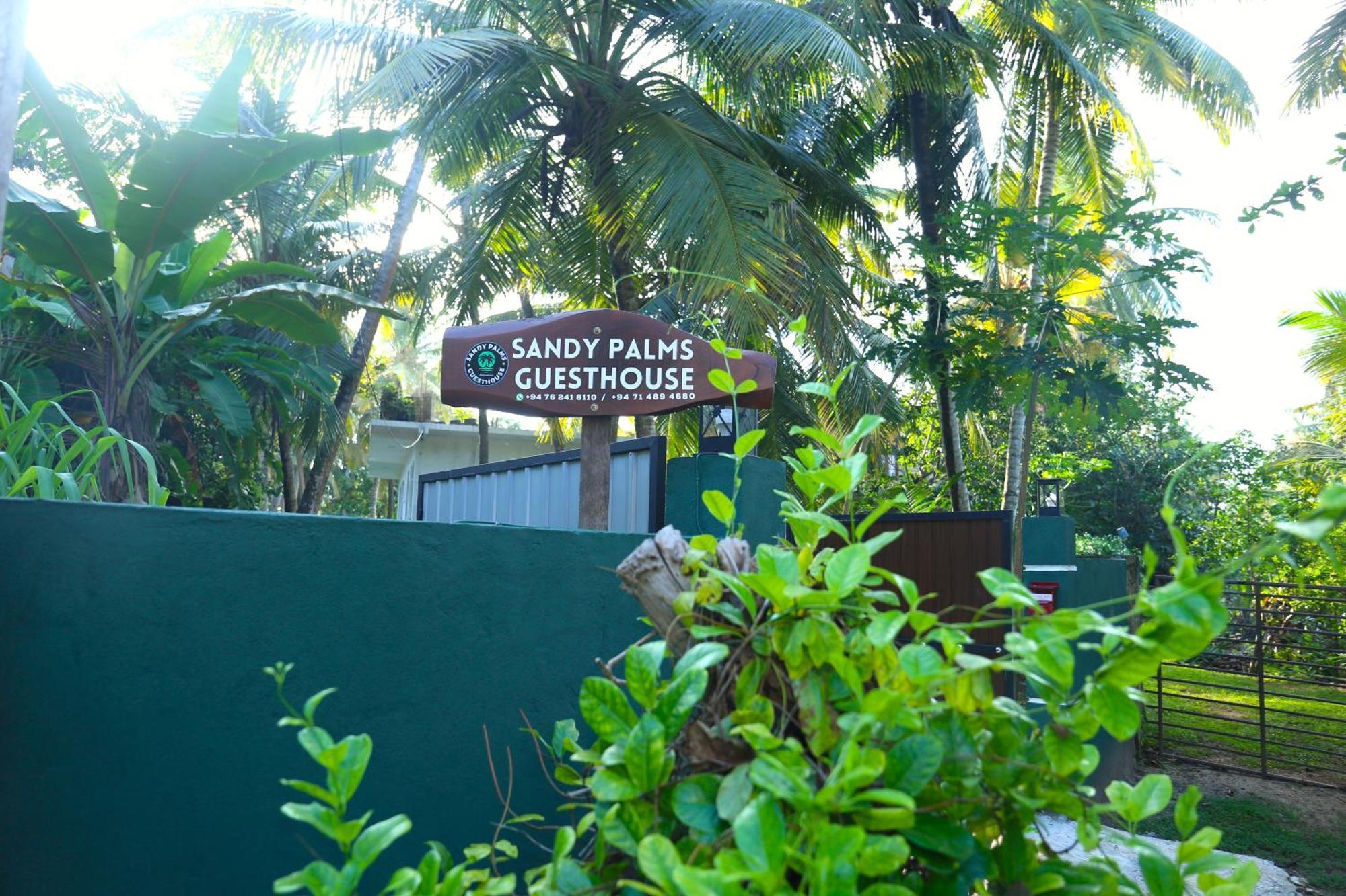 Sandy Palms Guesthouse Хіккадува Екстер'єр фото